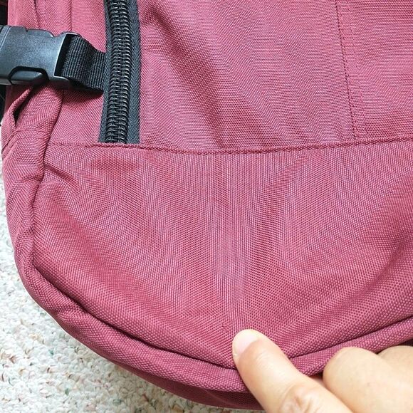 Cabin Max Metz ~30L Hand Luggage Backpack Red Burgundy 50x37x17 cm - Picture 11 of 11